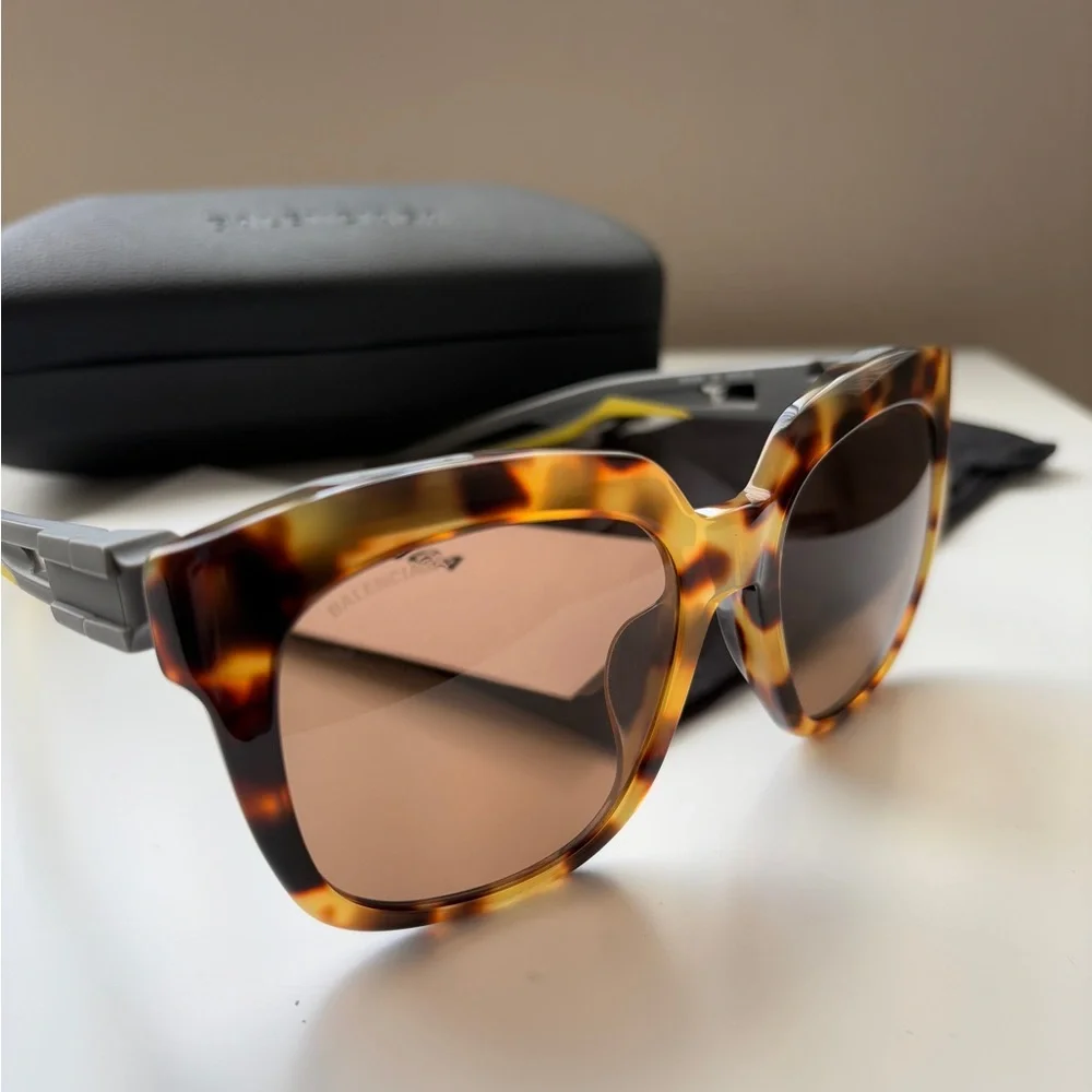 Balenciaga 55 mm square sunglasses, brand new